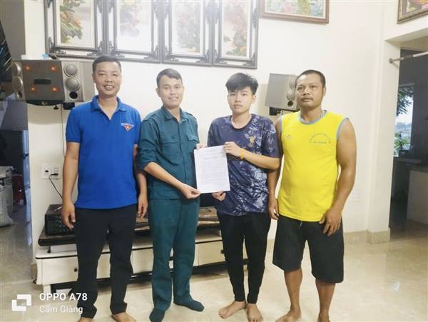 Phường Tứ Minh có 8 thanh niên tình nguyện viết đơn xin nhập ngũ