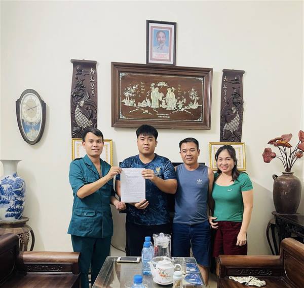Phường Tứ Minh thêm nhiều thanh niên viết đơn tình nguyện sẵn sàng lên đường làm nhiệm vụ bảo vệ Tổ quốc