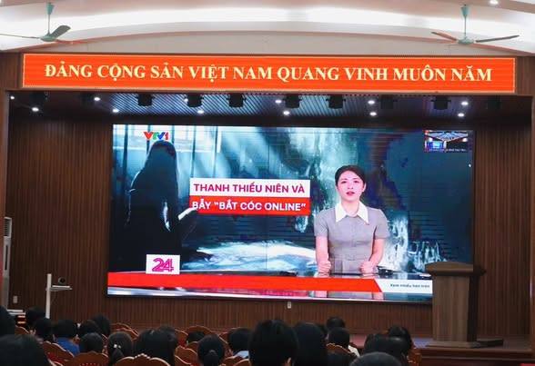 Hàng trăm cán bộ quản lý và giáo viên các trường học khu vực phía Tây Hải Phòng dự tập huấn trực tuyến nâng cao năng lực bảo vệ trẻ em trên môi trường mạng