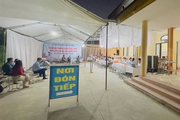 📣 Ngay lúc này, tại Trạm Y tế phường Tứ Minh, UBND phường phối hợp Bệnh viện Đa khoa Hải Dương tổ chức khám sức khỏe định kỳ cho các đối tượng thuộc UBND phường quản lý. Người dân có tên trong danh sách mời chủ động đến Trạm Y tế phường tham gia khám trong thời gian từ 17 giờ đến 21 giờ ngày 8/10/2026.

