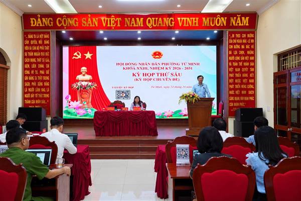 HĐND PHƯỜNG TỨ MINH THÔNG QUA NGHỊ QUYẾT GIAO BIÊN CHẾ NĂM 2026
