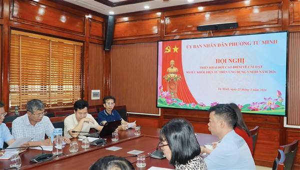 Tứ Minh triển khai đợt cao điểm cài đặt sổ sức khỏe điện tử trên ứng dụng VNeID năm 2026