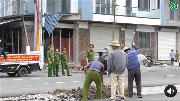 Phường Tứ Minh bảo đảm an ninh trật tự phục vụ thi công hoàn thiện dải phân cách đường Vũ Công Đán
