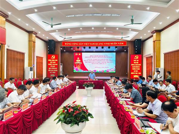Chủ tịch UBND thành phố Hải Phòng làm việc với phường Tứ Minh về phát triển kinh tế - xã hội và các dự án trọng điểm