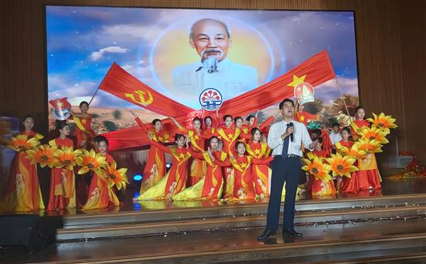 Đoàn thanh niên xã Tuệ Tĩnh tổ chức Liên hoan văn nghệ “Tự hào tiến bước dưới cờ Đảng” tổng kết hoạt động hè và phong trào TNTN hè 2025