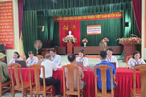 TRUNG TÂM PHỤC VỤ HÀNH CHÍNH CÔNG XÃ TUỆ TĨNH: ĐƯA DỊCH VỤ HÀNH CHÍNH CÔNG ĐẾN GẦN DÂN, SÁT DÂN