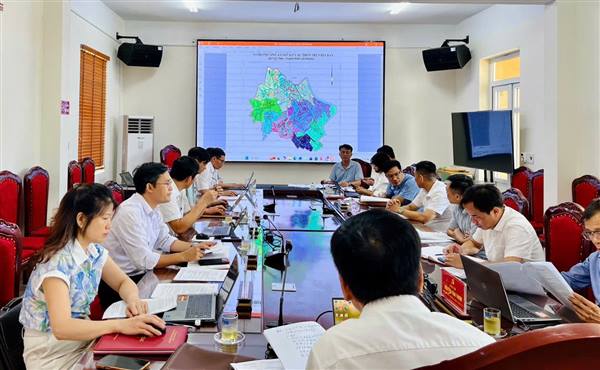 Triển khai sắp xếp các thôn trên địa bàn xã