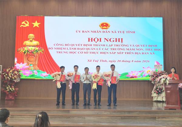 XÃ TUỆ TĨNH THÀNH LẬP 3 TRƯỜNG HỌC MỚI, KIỆN TOÀN ĐỘI NGŨ CÁN BỘ QUẢN LÝ