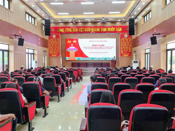 ĐẢNG ỦY XÃ TUỆ TĨNH TỔ CHỨC HỘI NGHỊ TUYÊN TRUYỀN, QUÁN TRIỆT VÀ TRIỂN KHAI CÁC VĂN BẢN MỚI BAN HÀNH CỦA ĐẢNG