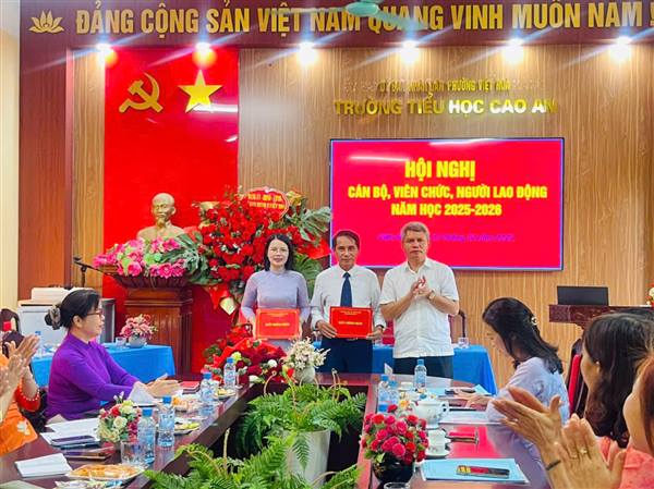 Trường Tiểu học Cao An  tổ chức Hội nghị Cán bộ - Viên chức – Người lao động năm học 2025 – 2026