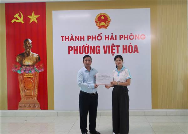 Công ty TNHH Khoa Liên Việt Nam ủng hộ đồng bào miền Trung, Tây Nguyên bị lũ lụt