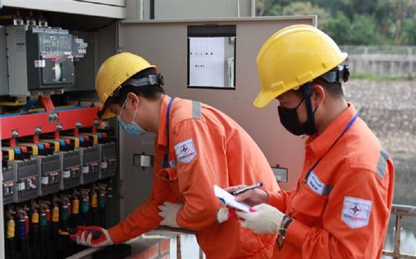 Thông báo về việc cung cấp thông tin để thực hiện hỗ trợ tiền điện cho các hộ nghèo và hộ chính sách xã hội đến hết quý III năm 2025, các đối tượng được hỗ trợ
theo Nghị quyết 37/2024/NQ-HĐND trên địa bàn phường Việt Hòa