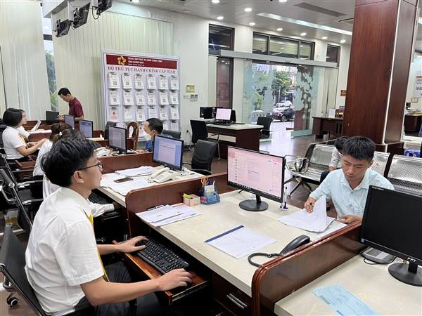 Tăng cường kiểm soát, hoàn thiện hệ thống dữ liệu và quy trình điện tử trong giải quyết thủ tục hành chính