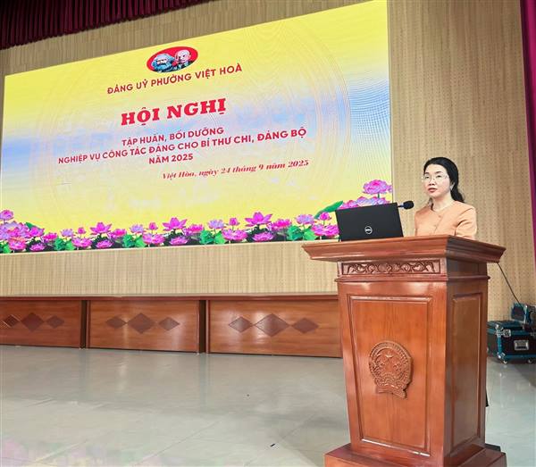 Đảng ủy phường Việt Hòa tổ chức bồi dưỡng, tập huấn nghiệp vụ công tác xây dựng Đảng năm 2025