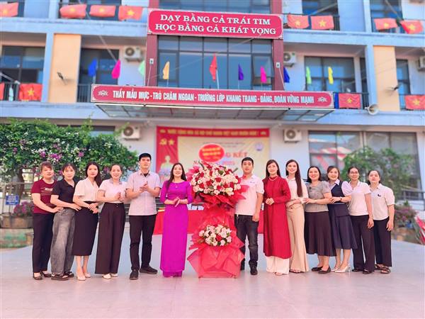 Trường THCS Việt Hoà đã tổ chức Lễ Tổng kết năm học 2025 - 2026