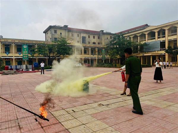 Trường TH Lai Cách phối hợp cùng Công an thành phố Hải Phòng tổ chức chương trình hoạt động ngoại khóa với chủ đề: Hành trang an toàn PCCC cho học sinh tiểu học