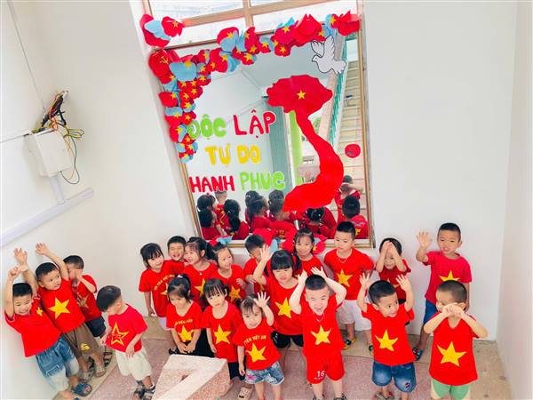 Trường Mầm non Cao An chào mừng ngày Giải phóng miền Nam thống nhất đất nước