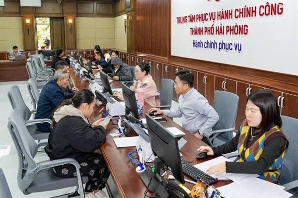 UBND thành phố yêu cầu không để gián đoạn giải quyết thủ tục hành chính khi chuyển sang Cổng Dịch vụ công quốc gia mới