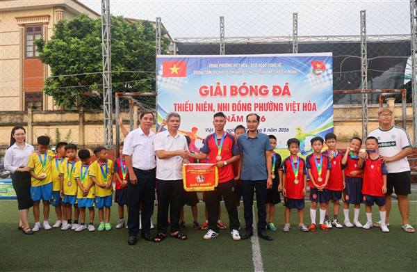 
Lai Cách đăng quang Giải bóng đá Thiếu niên, Nhi đồng phường Việt Hòa năm 2026