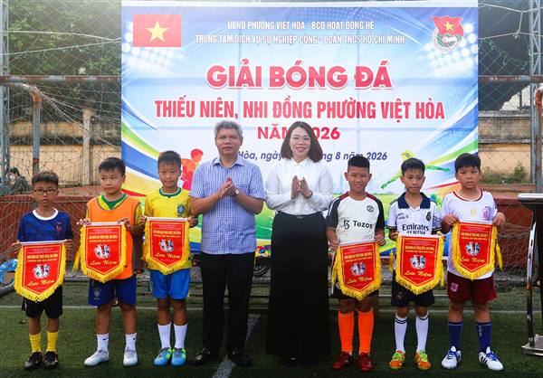 Khai mạc Giải bóng đá Thiếu niên, Nhi đồng phường Việt Hòa năm 2026.