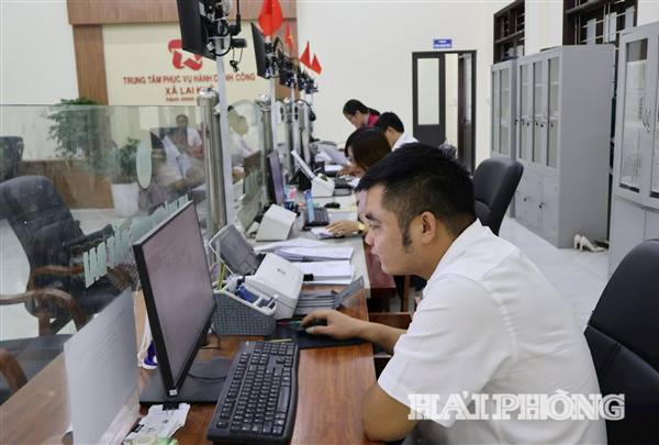 Giải quyết dứt điểm hồ sơ chậm được tiếp nhận, xử lý trên Cổng Dịch vụ công quốc gia