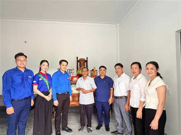 KHÁNH THÀNH VÀ BÀN GIAO NHÀ NHÂN ÁI CHO HỘ GIA ĐÌNH ÔNG LẠI VĂN TƯ, THÔN KỲ SƠN 3 