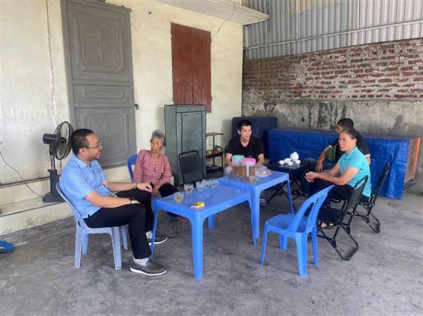 LAN TỎA TRUYỀN THỐNG “UỐNG NƯỚC NHỚ NGUỒN” – XÃ VIỆT KHÊ TỔ CHỨC THĂM, TẶNG QUÀ CÁC GIA ĐÌNH CHÍNH SÁCH NHÂN DỊP KỶ NIỆM 79 NĂM NGÀY THƯƠNG BINH – LIỆT SĨ (27/7/1947 – 27/7/2026)