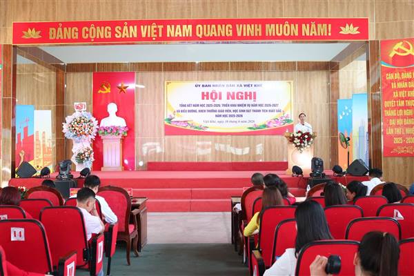 HỘI NGHỊ TỔNG KẾT, BIỂU DƯƠNG PHONG TRÀO THI ĐUA NĂM HỌC 2025–2026 VÀ TRIỂN KHAI NHIỆM VỤ NĂM HỌC 2026–2027
