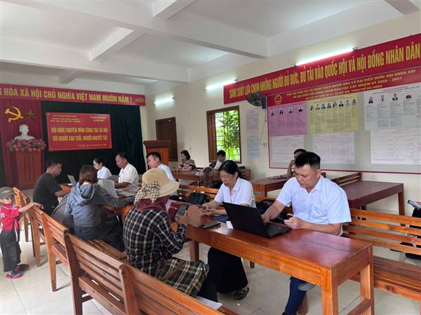 Xã Việt Khê: Hiệu quả từ mô hình giải quyết thủ tục hành chính lưu động 6 tháng cuối năm 2026