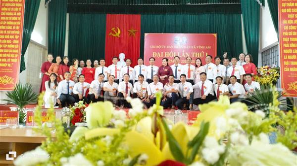 ĐẠI HỘI CHI BỘ ỦY BAN NHÂN DÂN XÃ VĨNH AM LẦN THỨ I, NHIỆM KỲ 2025-2030
