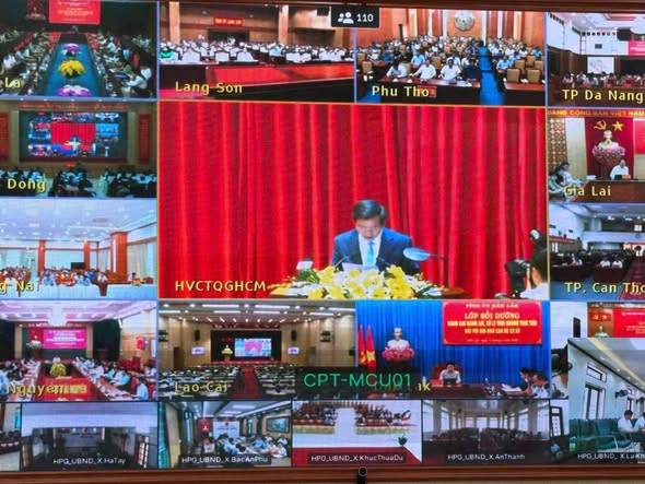  Sáng 23/5, Học viện Chính trị Quốc gia Hồ Chí Minh tổ khai giảng lớp bồi dưỡng nâng cao năng lực xử lý tính huống thực tiễn đối với đội ngũ cán bộ cơ sở. 
