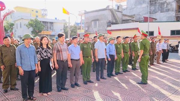 UBND xã Vĩnh Bảo tổ chức Lễ ra quân giải tỏa, xử lý vi phạm hành lang an toàn giao thông năm 2025