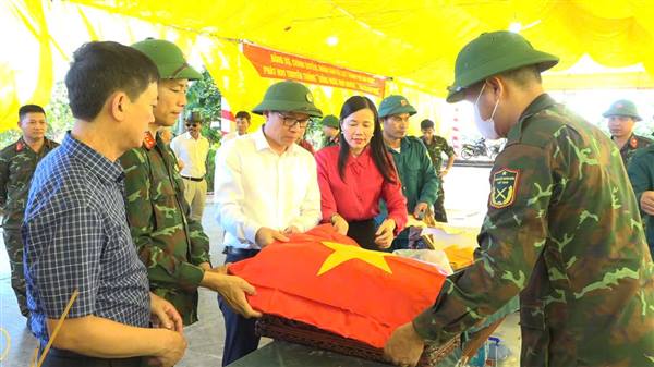 TIẾP TỤC KHAI QUẬT, TÌM KIẾM, QUY TẬP HÀI CỐT LIỆT SĨ TẠI MẢ CHÌA, THÔN MAI SƠN, XÃ VĨNH BẢO
