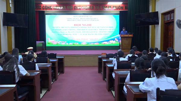 XÃ VĨNH BẢO TỔ CHỨC HỘI NGHỊ TUYÊN TRUYỀN PHÒNG, CHỐNG MA TÚY, TỆ NẠN XÃ HỘI, AN TOÀN GIAO THÔNG, PHỔ BIẾN GIÁO DỤC PHÁP LUẬT VÀ PHÒNG NGỪA, ĐẤU TRANH CHỐNG "CÁCH MẠNG MÀU", "CÁCH MẠNG ĐƯỜNG PHỐ"