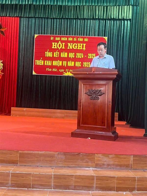 Tổng kết năm học 2024-2025; triển khai nhiệm vụ năm học 2025-2026.