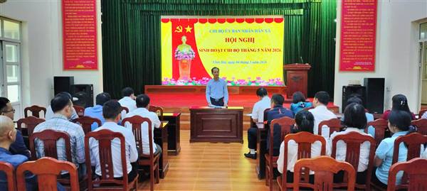 CHI BỘ UBND XÃ VĨNH HẢI SINH HOẠT THƯỜNG KỲ THÁNG 5