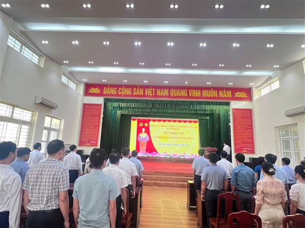 XÃ VĨNH HẢI TỔ CHỨC LỄ CHÀO CỜ VÀ SINH HOẠT DƯỚI CỜ THÁNG 6 NĂM 2026