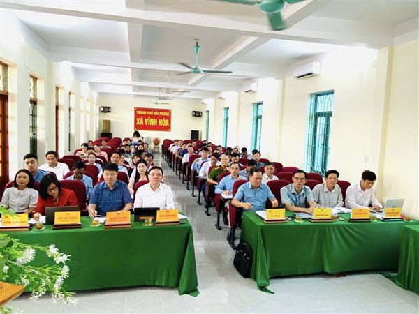 Đảng uỷ xã Vĩnh Hòa tổ chức Hội nghị Ban Chấp hành lần thứ 6 kiểm điểm đánh giá tình hình thực hiện nhiệm vụ 9 tháng đầu năm và nhiệm vụ, giải pháp trọng tâm 3 tháng cuối năm 2025.