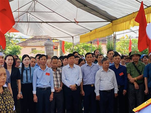 Lễ đón nhận, truy điệu và an táng hài cốt Liệt sĩ Nguyễn Quang Thụ về quê hương