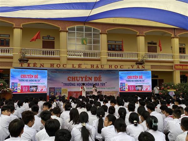 Trường Trung học cơ sở Hiệp Hòa – Hùng Tiến tổ chức Chuyên đề Chuyên đề Trường học không ma  túy 