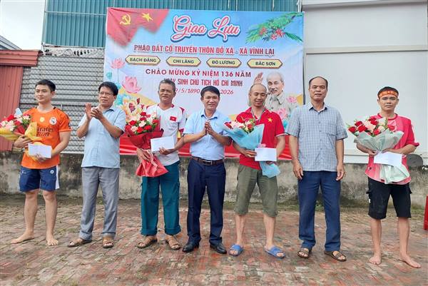 GIAO LƯU PHÁO ĐẤT CỔ TRUYỀN THÔN ĐỖ XÁ, XÃ VĨNH LẠI –MỞ RỘNG KHÔNG GIAN VĂN HÓA “MIỀN DI SẢN”, BẢO TỒN VÀ PHÁT TRIỂN SẢN PHẨM OCOP GIÀU BẢN SẮC