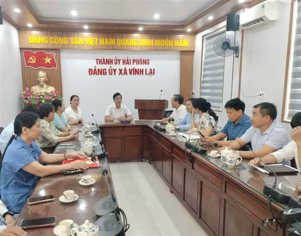 HỘI NGHỊ CÔNG BỐ QUYẾT ĐỊNH CỦA BAN THƯỜNG VỤ ĐẢNG ỦY VỀ CÔNG TÁC CÁN BỘ