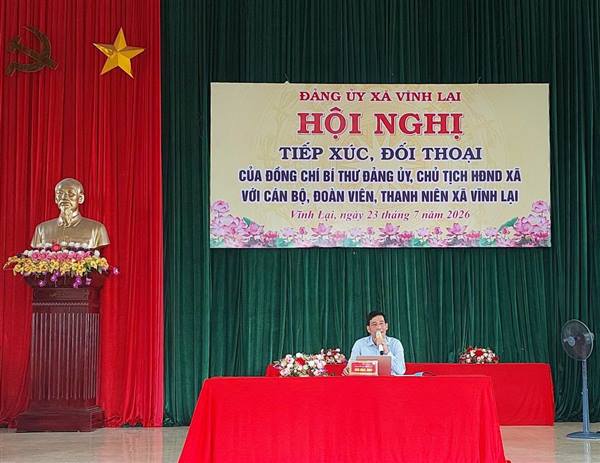 Hội nghị tiếp xúc, đối thoại của đồng chí Bùi Học Anh, Bí thư Đảng ủy, Chủ tịch HĐND xã Vĩnh Lại với cán bộ, đoàn viên, thanh niên