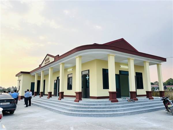 UBND xã tổ chức nghiệm thu công trình Cải tạo, sửa chữa nhà văn hóa thôn Áng Dương 4, xã Vĩnh Thịnh