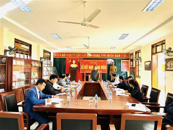 ĐẢNG ỦY XÃ VĨNH THỊNH GIÁM SÁT CHUYÊN ĐỀ CÔNG TÁC LÃNH ĐẠO, CHỈ ĐẠO, THỰC HIỆN NGHỊ QUYẾT CỦA ĐẢNG VỀ MỤC TIÊU, NHIỆM VỤ NĂM 2025, GIẢI PHÁP NĂM 2026 TẠI ĐẢNG BỘ TRƯỜNG THPT TÔ HIỆU