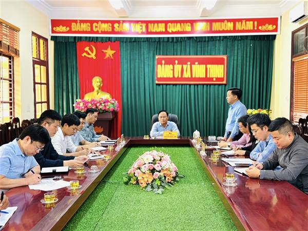 Thường trực Đảng ủy tổ chức cuộc họp nghe về tình hình, tiến độ thực hiện Dự án đầu tư nâng cấp, cải tạo tuyến đường 17B huyện Vĩnh Bảo (đoạn từ Km1 +220 đến Km3+640)