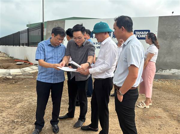 ĐOÀN CÔNG TÁC XÃ VĨNH THỊNH KIỂM TRA CÔNG TÁC QUẢN LÝ TRẬT TỰ XÂY DỰNG TẠI DỰ ÁN NHÀ MÁY SẢN XUẤT ĐỒ CHƠI, GIA CÔNG LINH KIỆN ĐỒ CHƠI BẰNG NHỰA VÀ HỢP KIM TRÊN ĐỊA BÀN