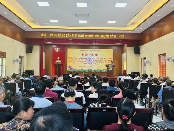 VĨNH THỊNH: TRIỂN KHAI NHIỆM VỤ SẮP XẾP, TỔ CHỨC LẠI THÔN - HƯỚNG TỚI BỘ MÁY TINH GỌN, HIỆU QUẢ