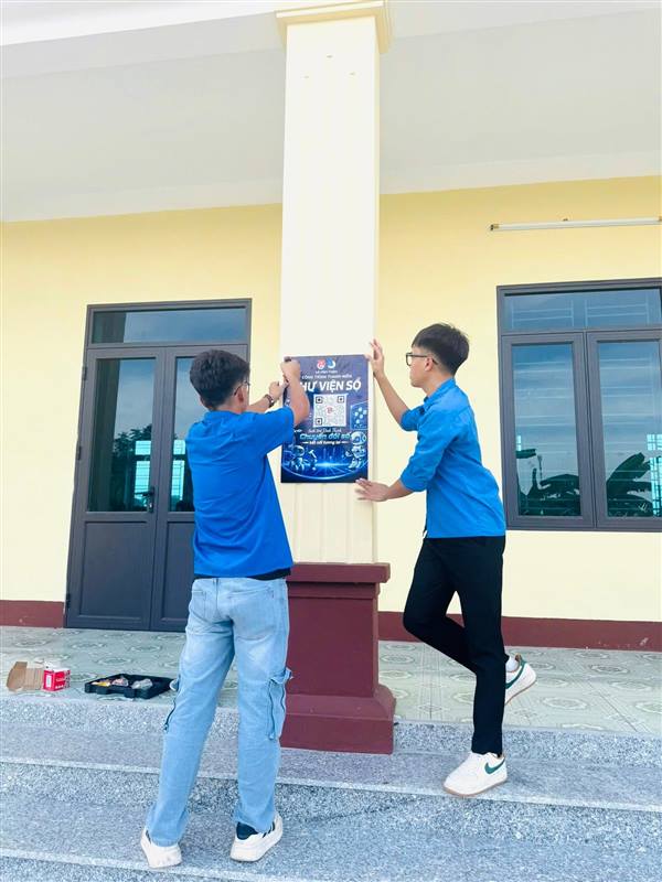  Tuổi trẻ xã Vĩnh Thịnh tiên phong chuyển đổi số