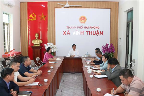 Ủy ban nhân dân xã Vĩnh Thuận tổ chức cuộc họp kiểm tra công tác tổ chức Chương trình “Phiên chợ đưa hàng Việt về nông thôn năm 2025”.